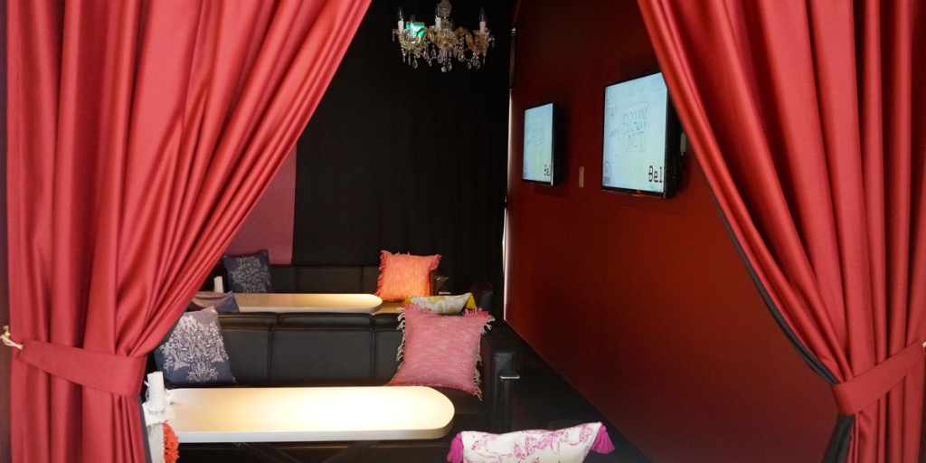 マイクやプロジェクターなどの使用も可能です